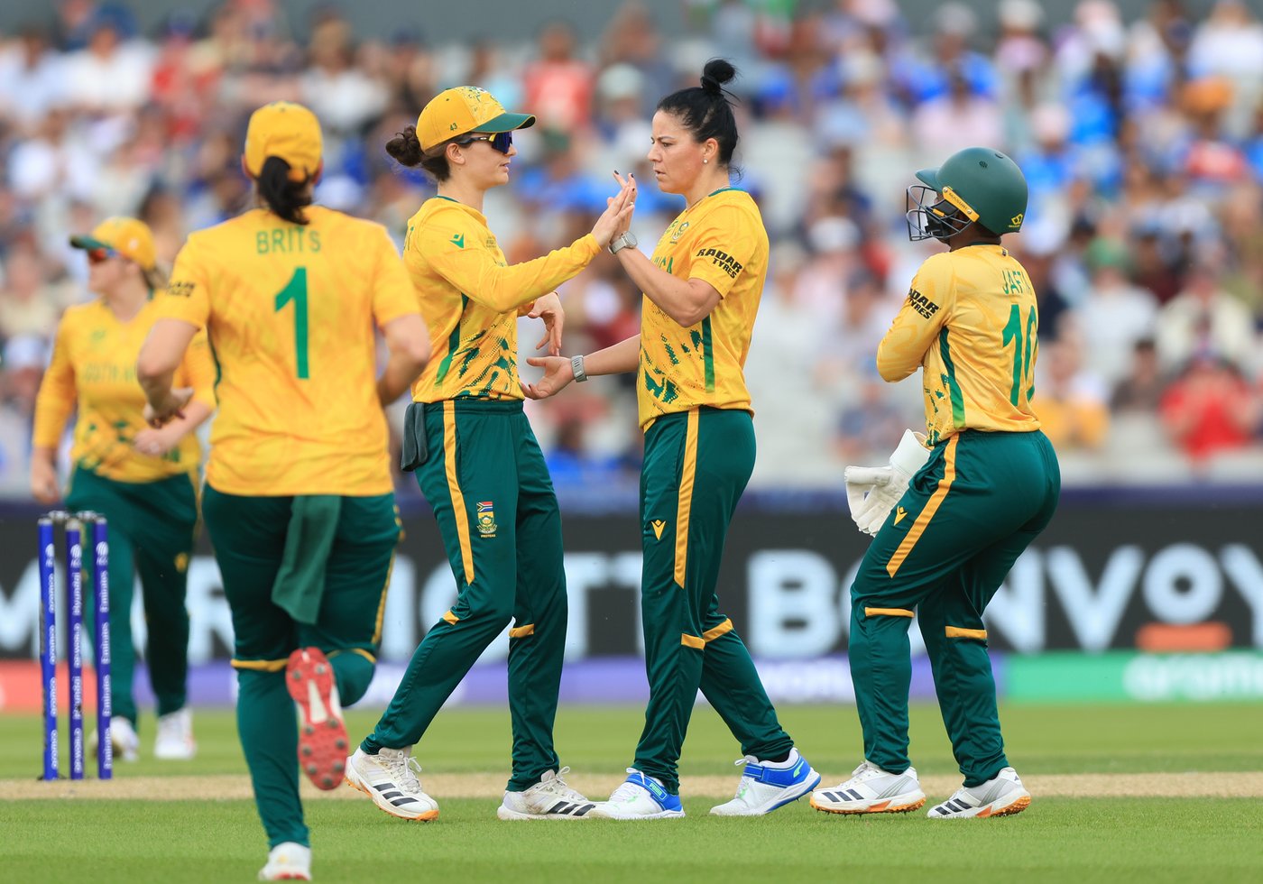Kapp’s blistering 81 powers South Africa past India in Women's T20 World Cup | iNFOnews.ca