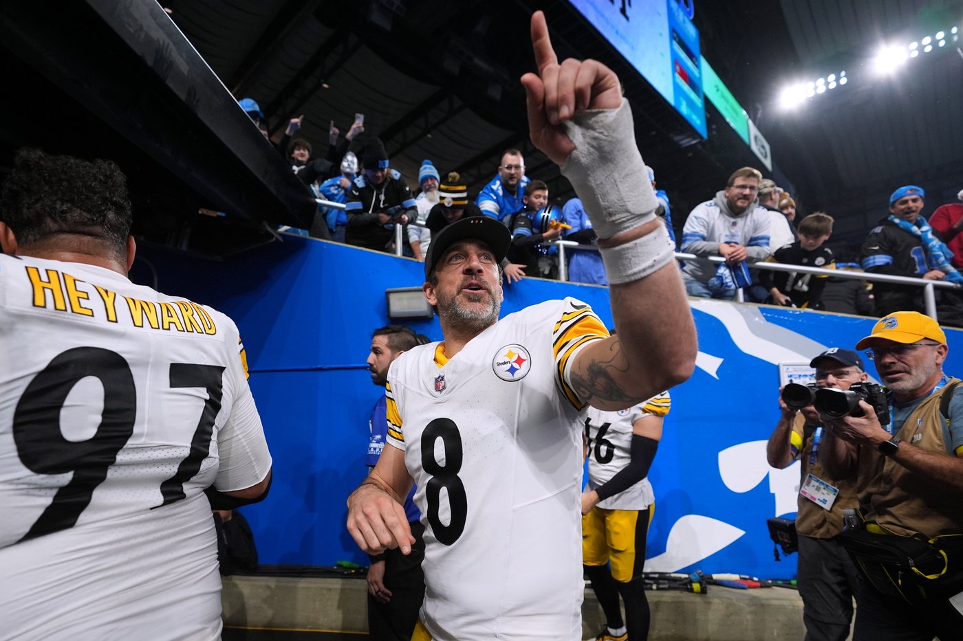 Steelers look to wrap up AFC North and prevent Browns' pass rusher Garrett from setting sacks record | iNFOnews.ca Steelers look to wrap up AFC North and prevent Browns' pass rusher Garrett from setting sacks record | iNFOnews.ca