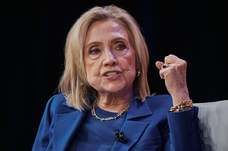 Hillary Clinton testifies she has no information on Epstein's crimes and doesn't recall meeting him | iNFOnews.ca