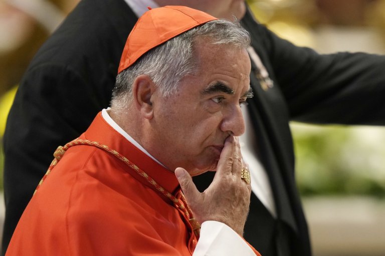 Defense in Vatican 'trial of the century' asks prosecutor to recuse himself for questionable conduct | iNFOnews.ca