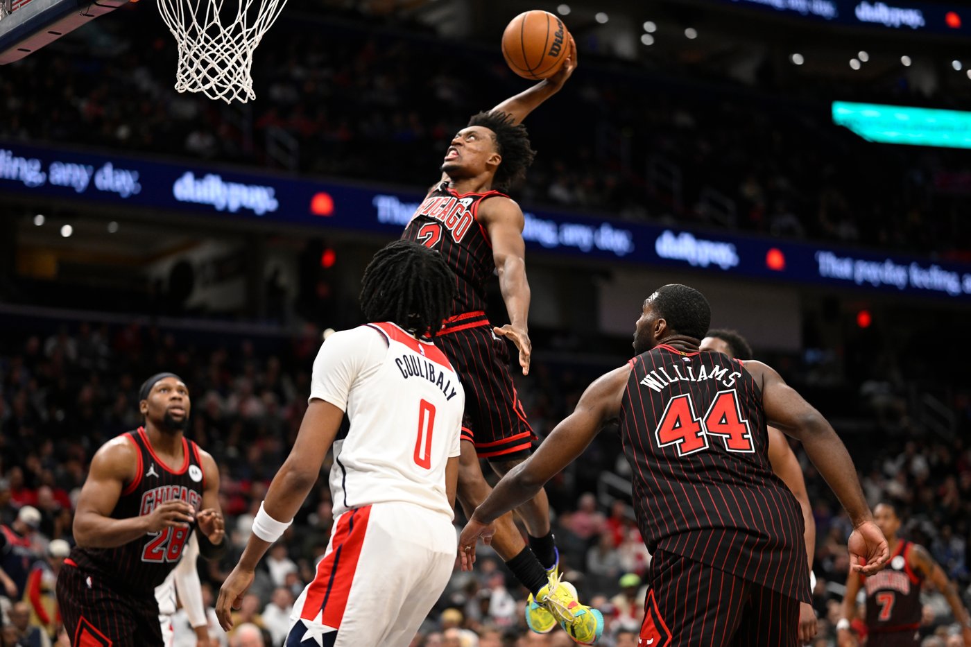 Bulls end 7-game skid in first game since front-office shake-up, pounding NBA-worst Wizards 129-98 | iNFOnews.ca Bulls end 7-game skid in first game since front-office shake-up, pounding NBA-worst Wizards 129-98 | iNFOnews.ca