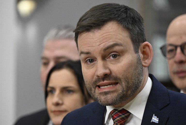 PQ leader says it's time to relaunch debate on sovereignty after Legault resignation | iNFOnews.ca