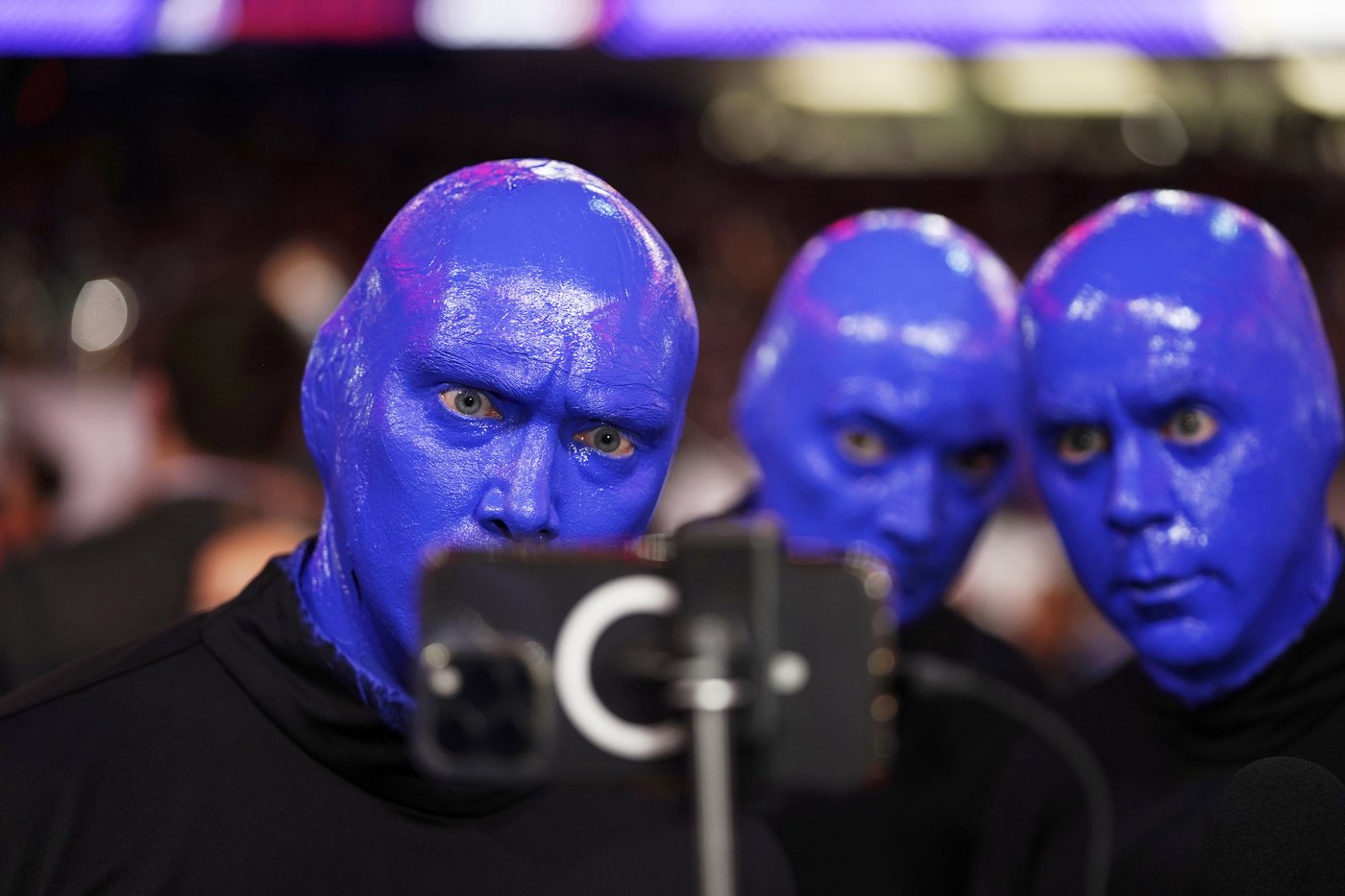 The Blue Man Group is relinquishing stages in New York and Chicago | iNFOnews.ca