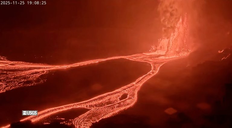 Kilauea displays lava fountains for the 37th time since its eruption began last year | iNFOnews.ca