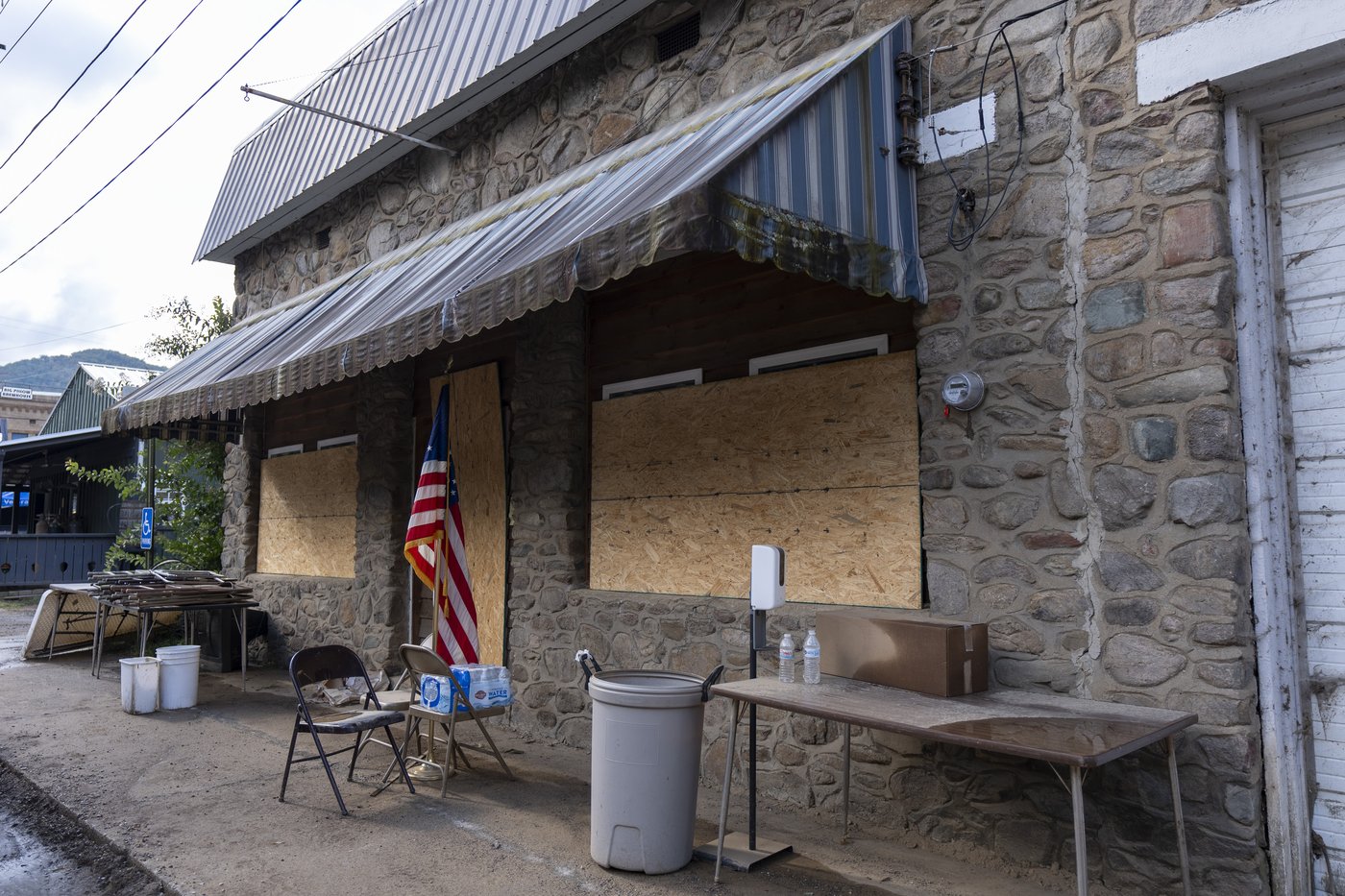 A hurricane's historic destruction hasn't stopped North Carolina election workers and voters | iNFOnews.ca