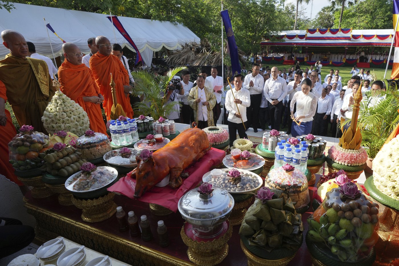 Cambodia's 'Day of Remembrance' marks the 50th anniversary of the Khmer Rouge genocide | iNFOnews.ca Cambodia's 'Day of Remembrance' marks the 50th anniversary of the Khmer Rouge genocide | iNFOnews.ca
