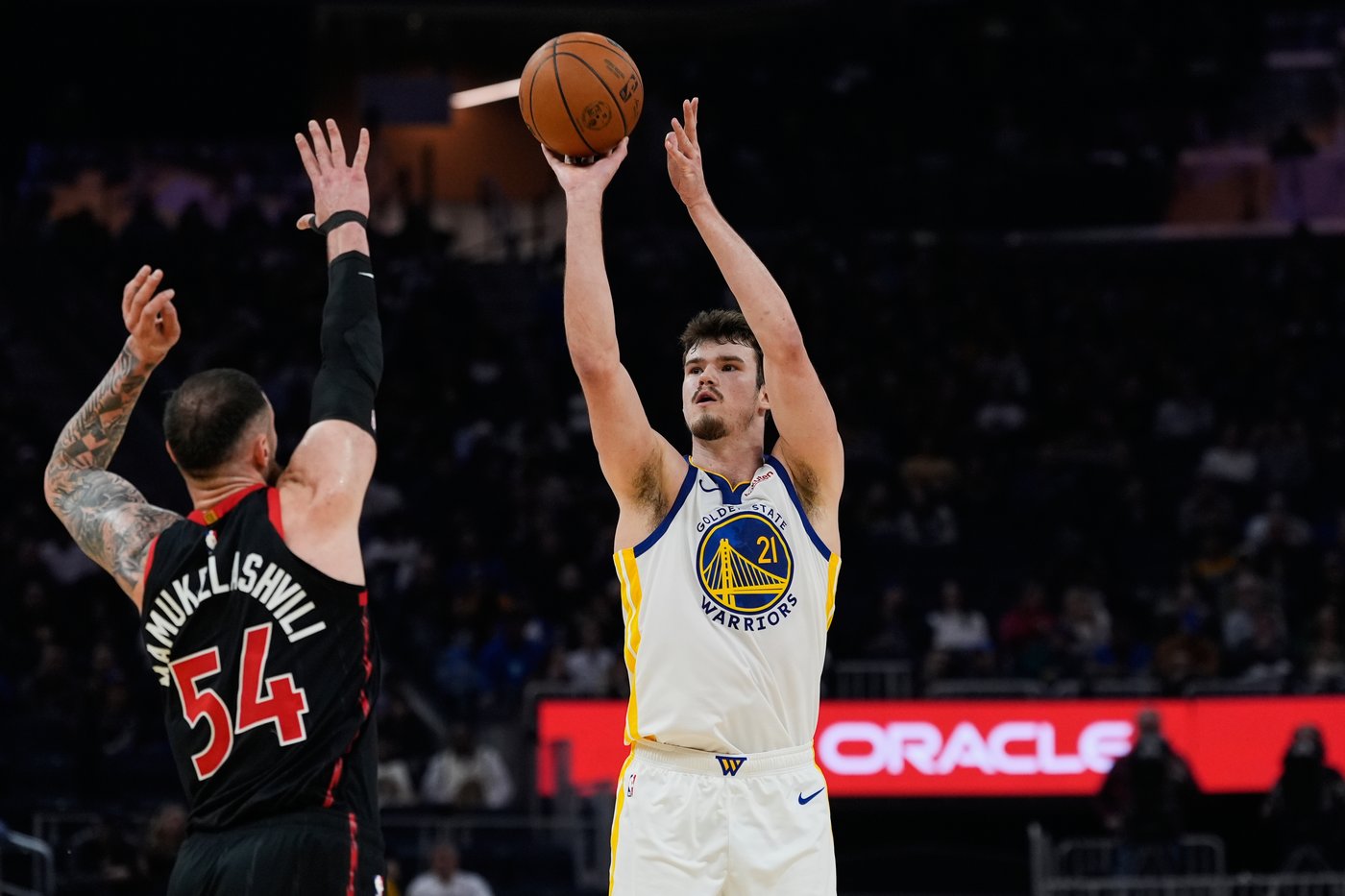 Quickley nets 40 points to power Raptors past Warriors 145-127 | iNFOnews.ca