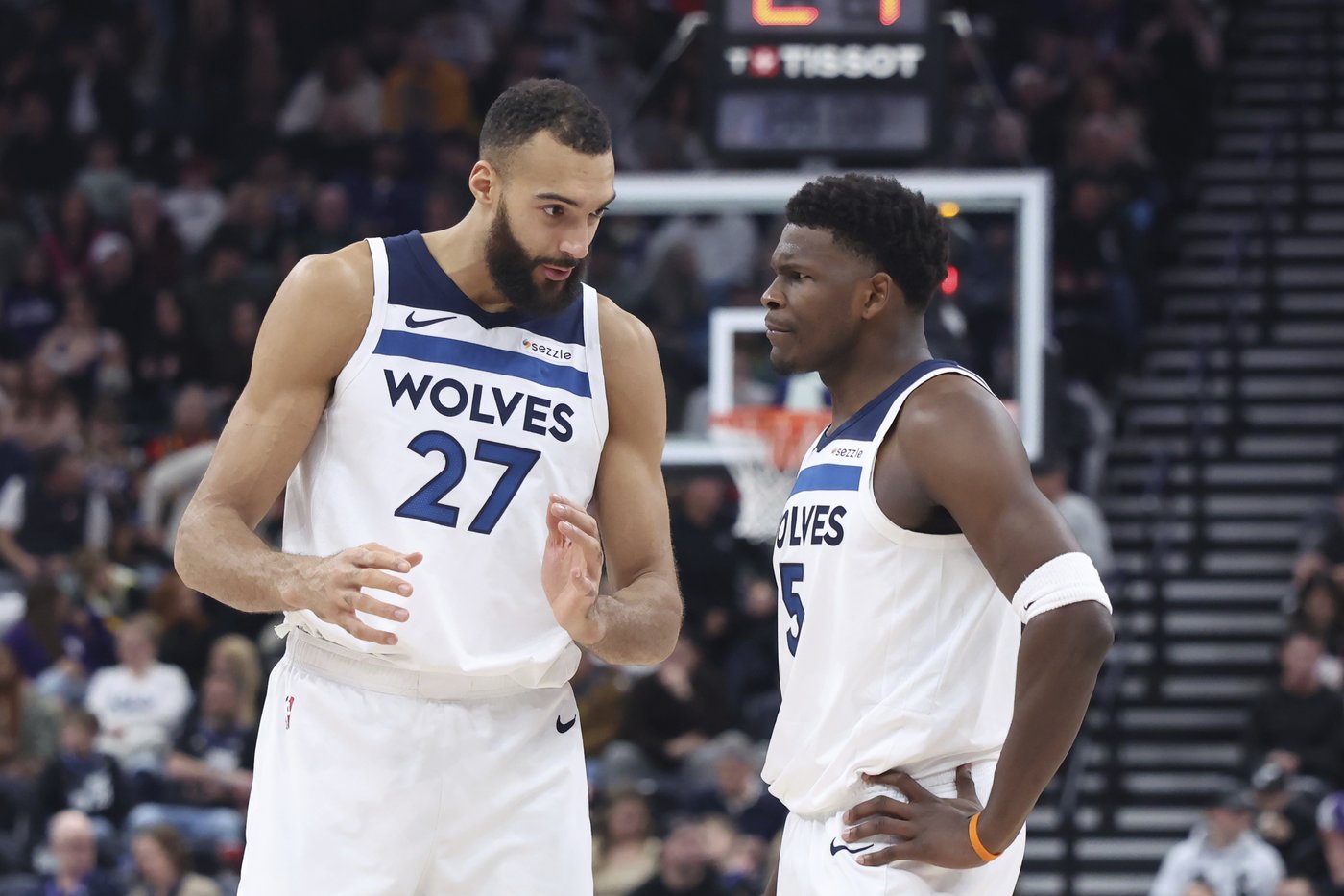 Anthony Edwards scores 36 points in the Timberwolves' 138-113 victory over the Jazz | iNFOnews.ca