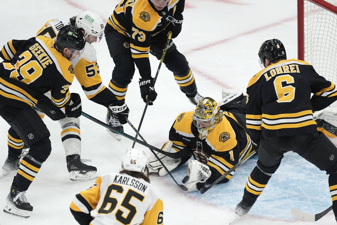 Tomasino scores 3rd period goal to give Penguins 2-1 win over Bruins | iNFOnews.ca Tomasino scores 3rd period goal to give Penguins 2-1 win over Bruins | iNFOnews.ca
