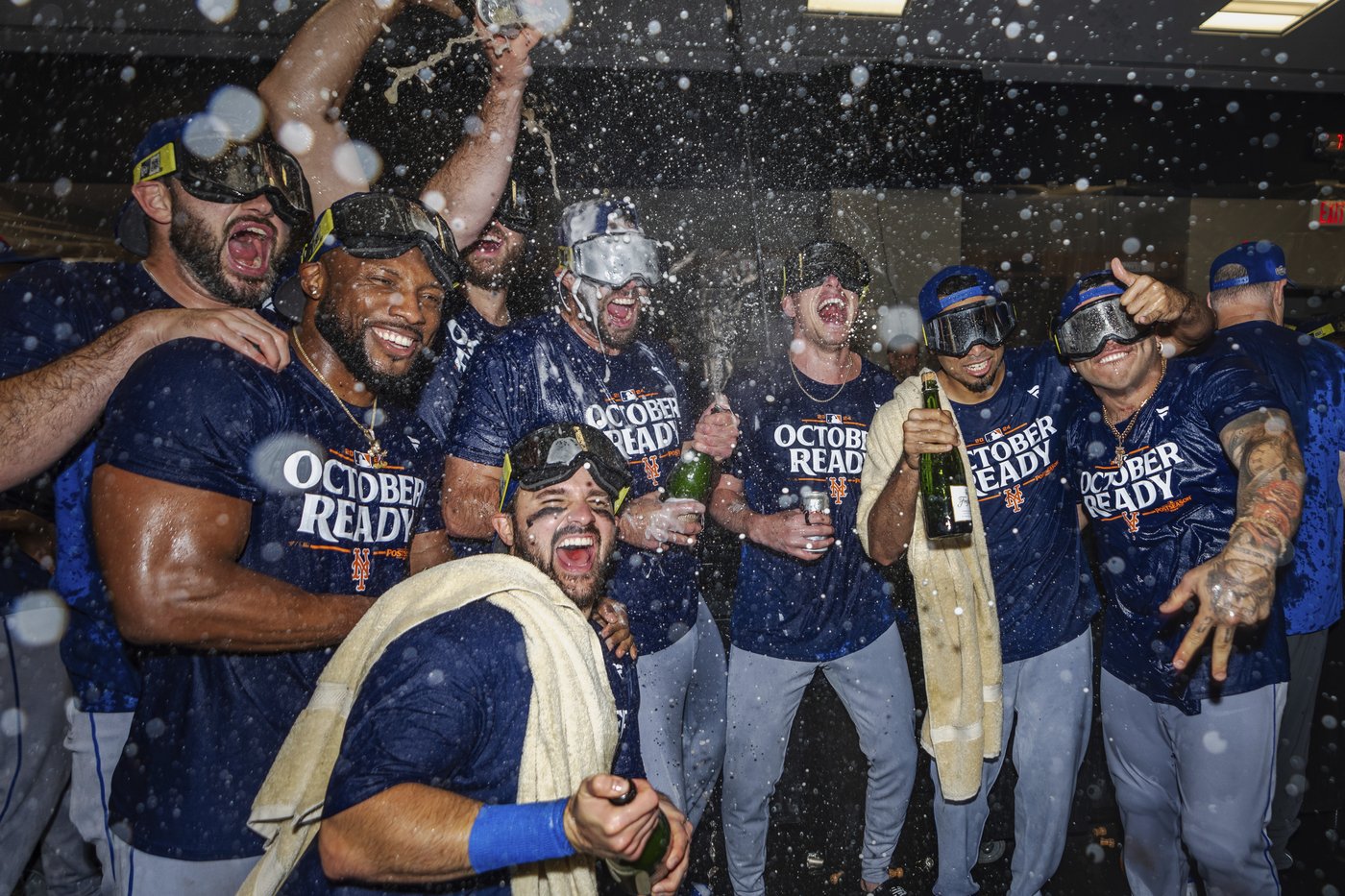 Braves salvage playoff berth with 3-0 win over the Mets, who win thrilling opener 8-7 to clinch | iNFOnews.ca