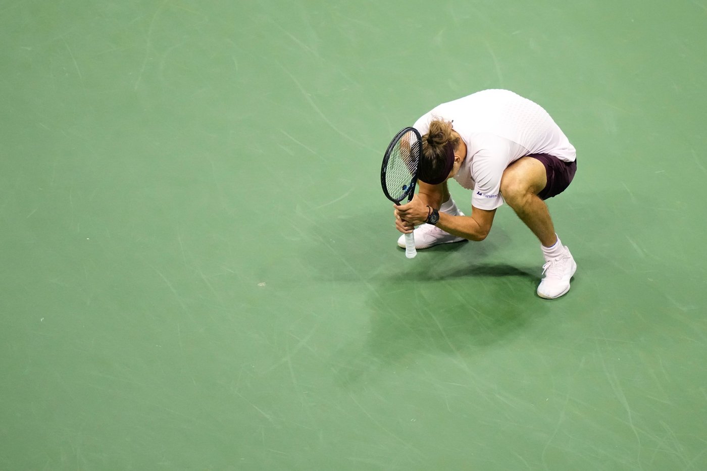 Top-seeded Alexander Zverev rallies just in time to avoid a first-round exit at the US Open | iNFOnews.ca