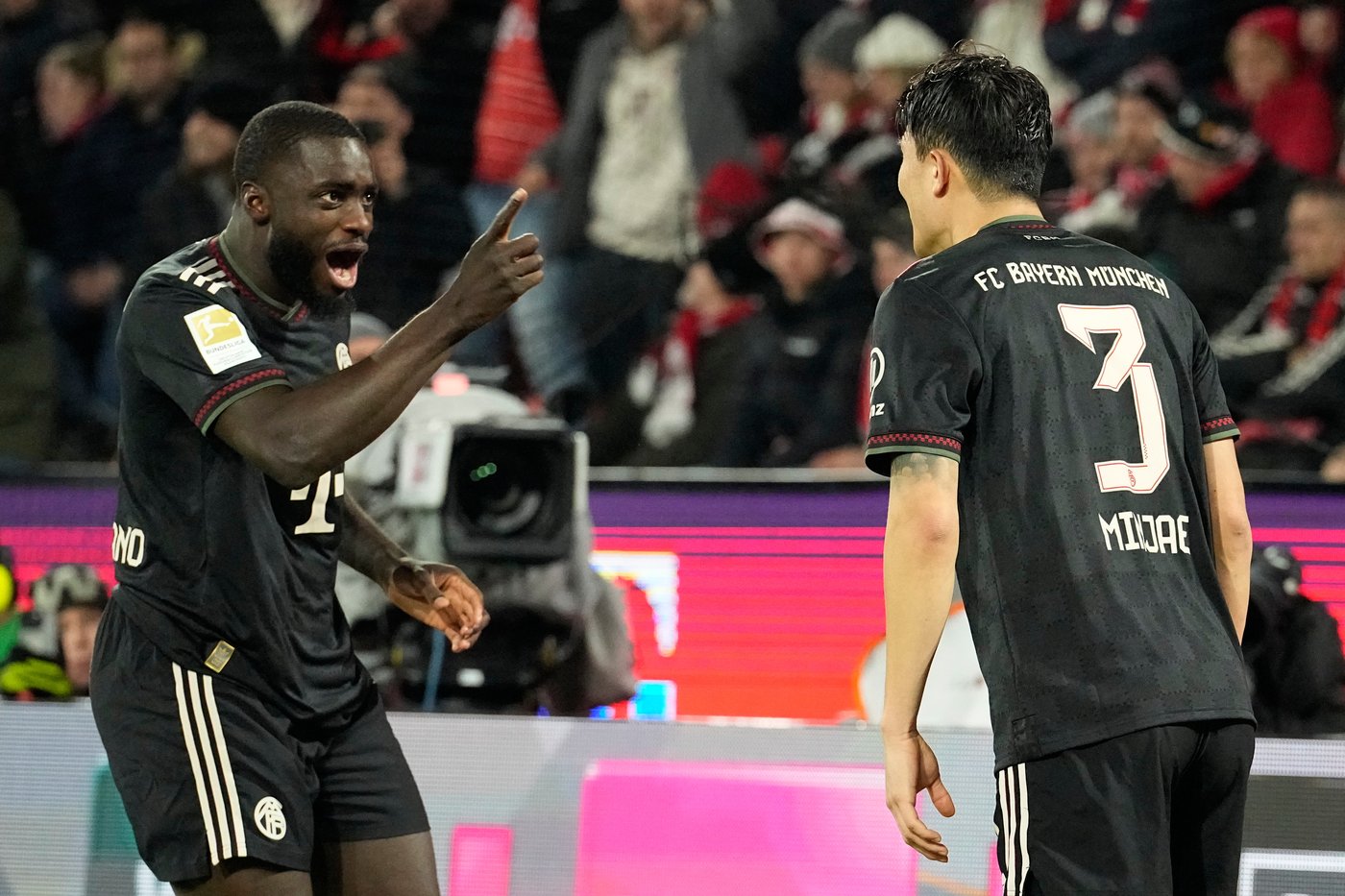 Bayern Munich waits for Upamecano's contract decision | iNFOnews.ca
