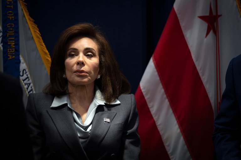 Judge criticizes federal prosecutors for relying on testimony by officer with credibility concerns | iNFOnews.ca