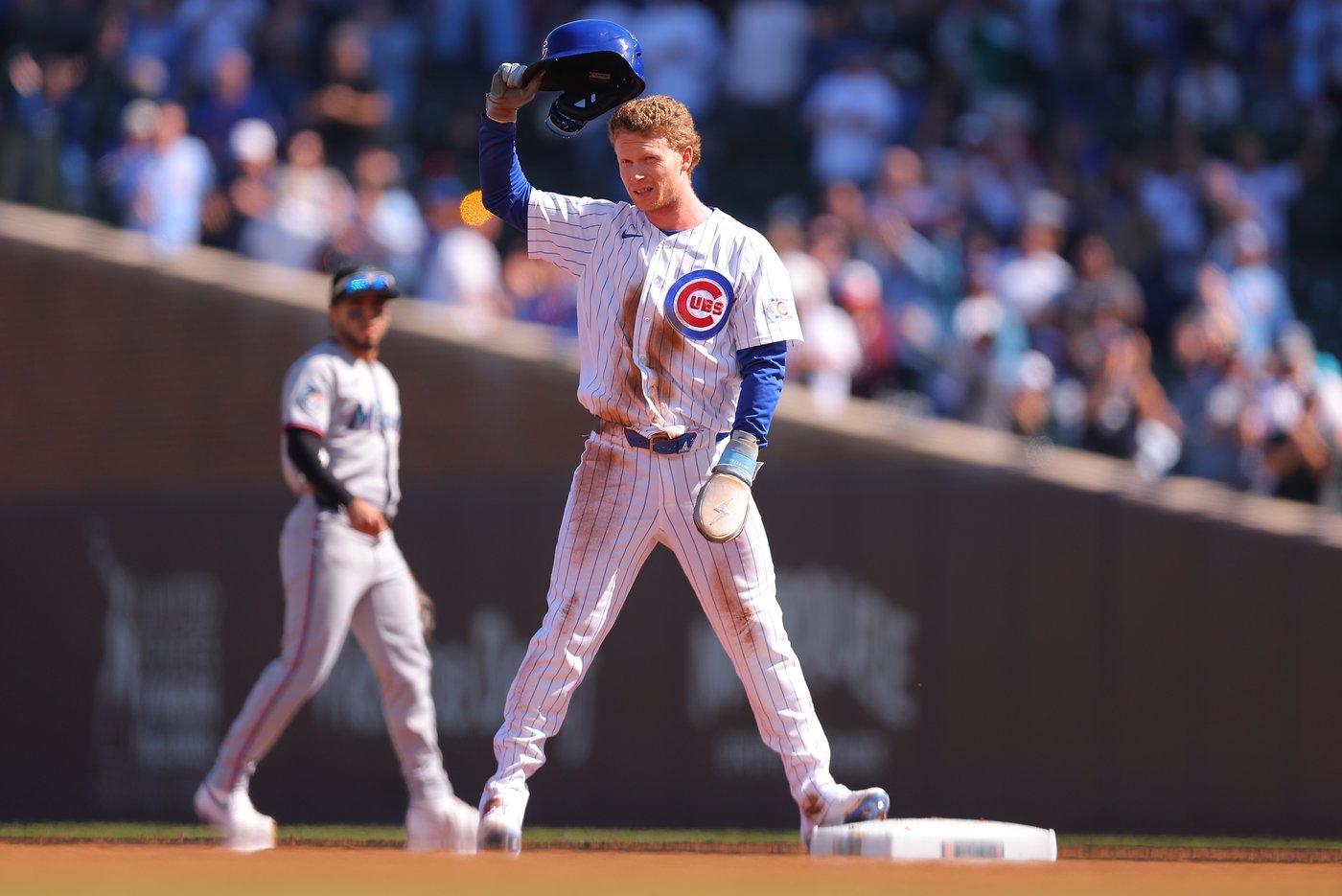 Pete Crow-Armstrong joins 40-40 club when he swipes base for Cubs in 1st inning vs. Marlins | iNFOnews.ca Pete Crow-Armstrong joins 40-40 club when he swipes base for Cubs in 1st inning vs. Marlins | iNFOnews.ca