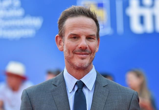 Pulse-pounding oil rig drama 'Deepwater Horizon' plays loose with true story | iNFOnews.ca