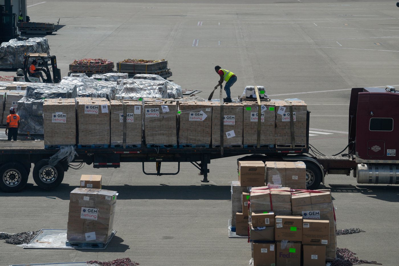 Aid efforts struggle to bring relief to parts of hurricane-stricken Jamaica | iNFOnews.ca Aid efforts struggle to bring relief to parts of hurricane-stricken Jamaica | iNFOnews.ca