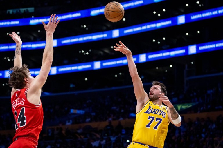 Luka Doncic turns trash talk into first 50-point game with the Lakers | iNFOnews.ca