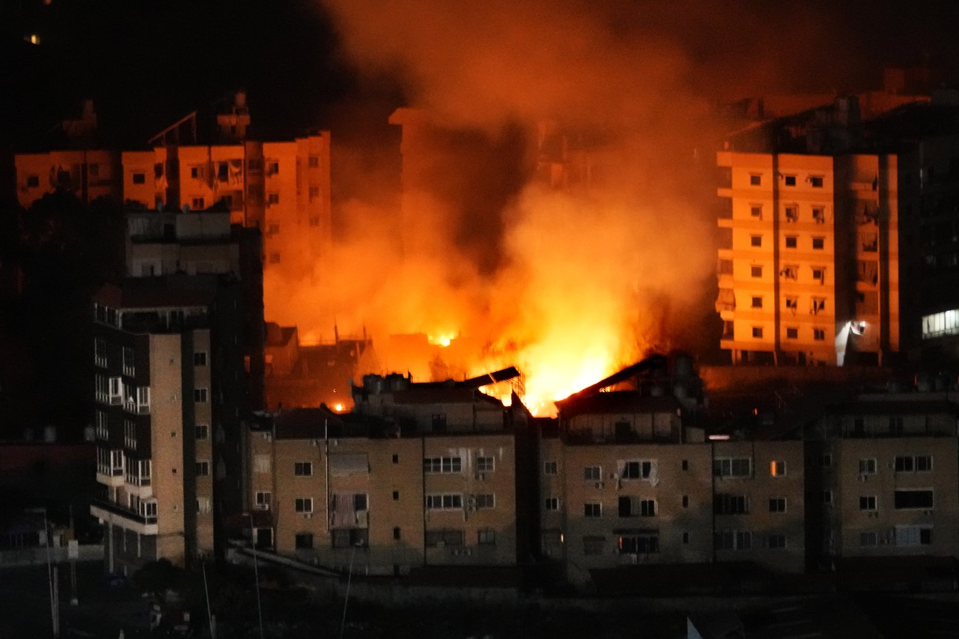 Middle East latest: Sirens sound across Tel Aviv as projectiles are intercepted near Blinken's hotel | iNFOnews.ca