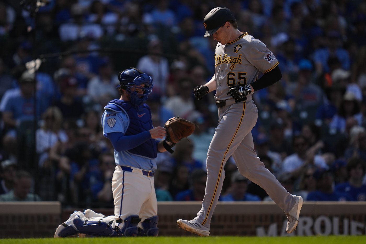 Jack Suwinski's tiebreaking homer in the 9th lifts Pirates over struggling Cubs 3-2 | iNFOnews.ca Jack Suwinski's tiebreaking homer in the 9th lifts Pirates over struggling Cubs 3-2 | iNFOnews.ca