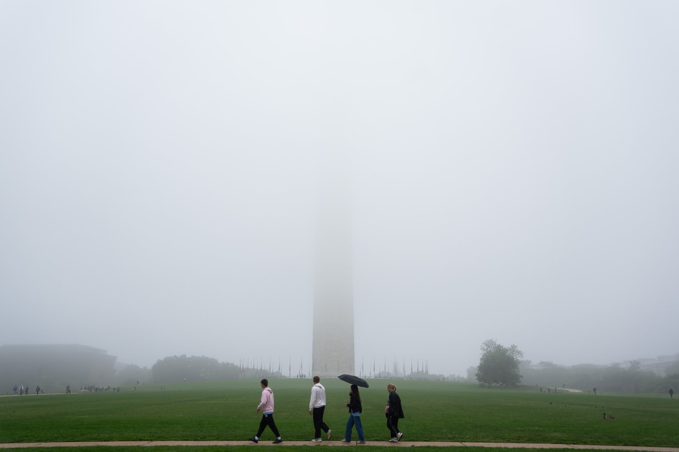 Photos of Memorial Day events remembering US soldiers and sailors | iNFOnews.ca
