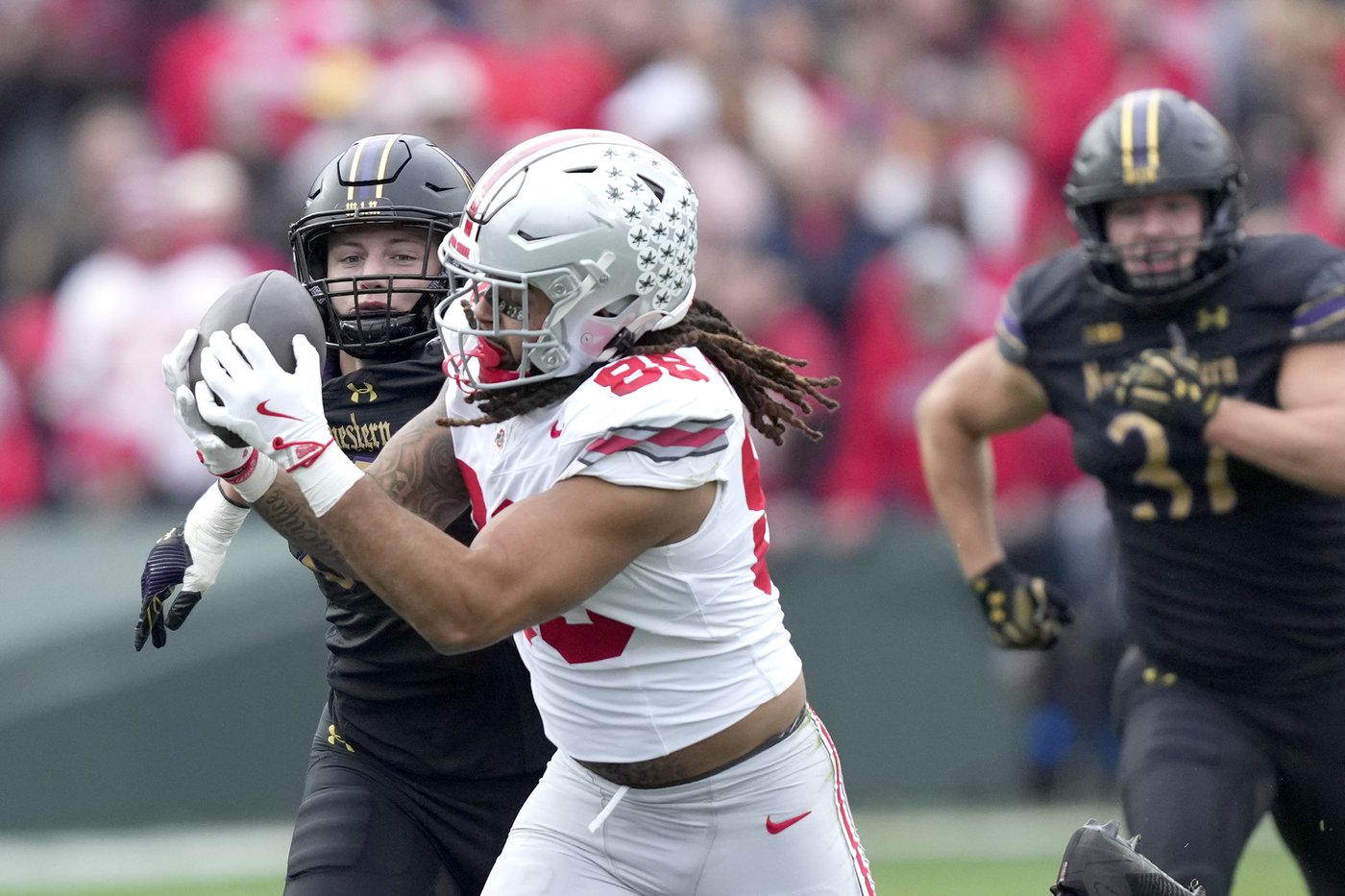 Will Howard helps No. 2 Ohio State rout Northwestern 31-7 at Wrigley Field | iNFOnews.ca