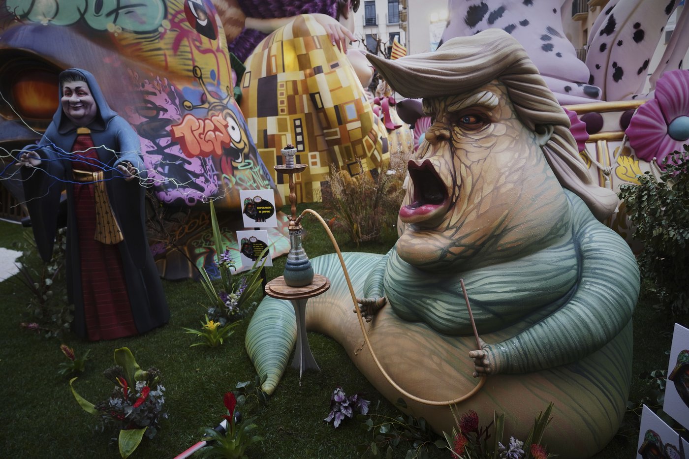 Valencia seeks catharsis in traditional burning of sculptures months after deadly floods | iNFOnews.ca