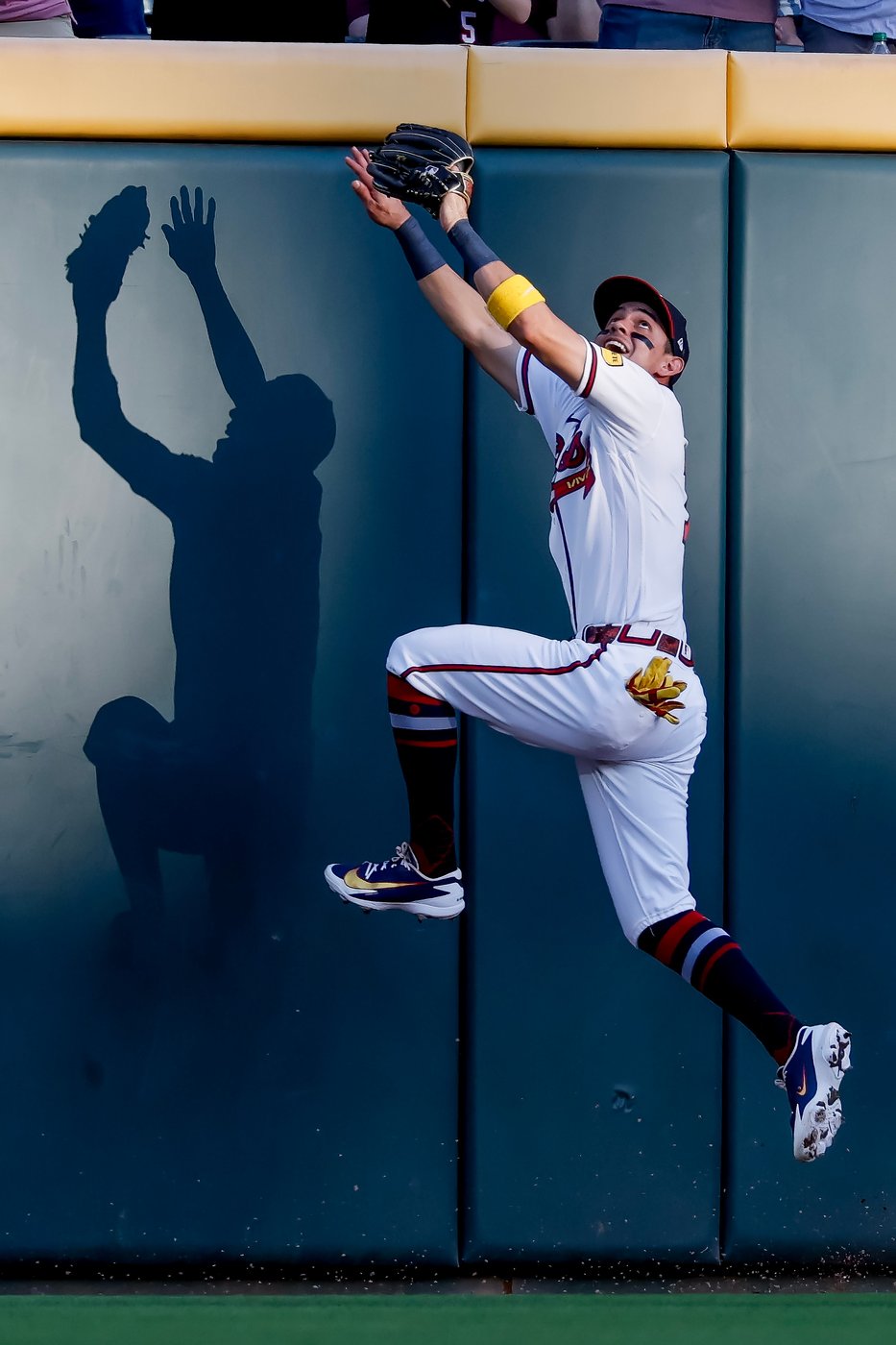 See the world in vertical: Top photos by AP photojournalists | iNFOnews.ca