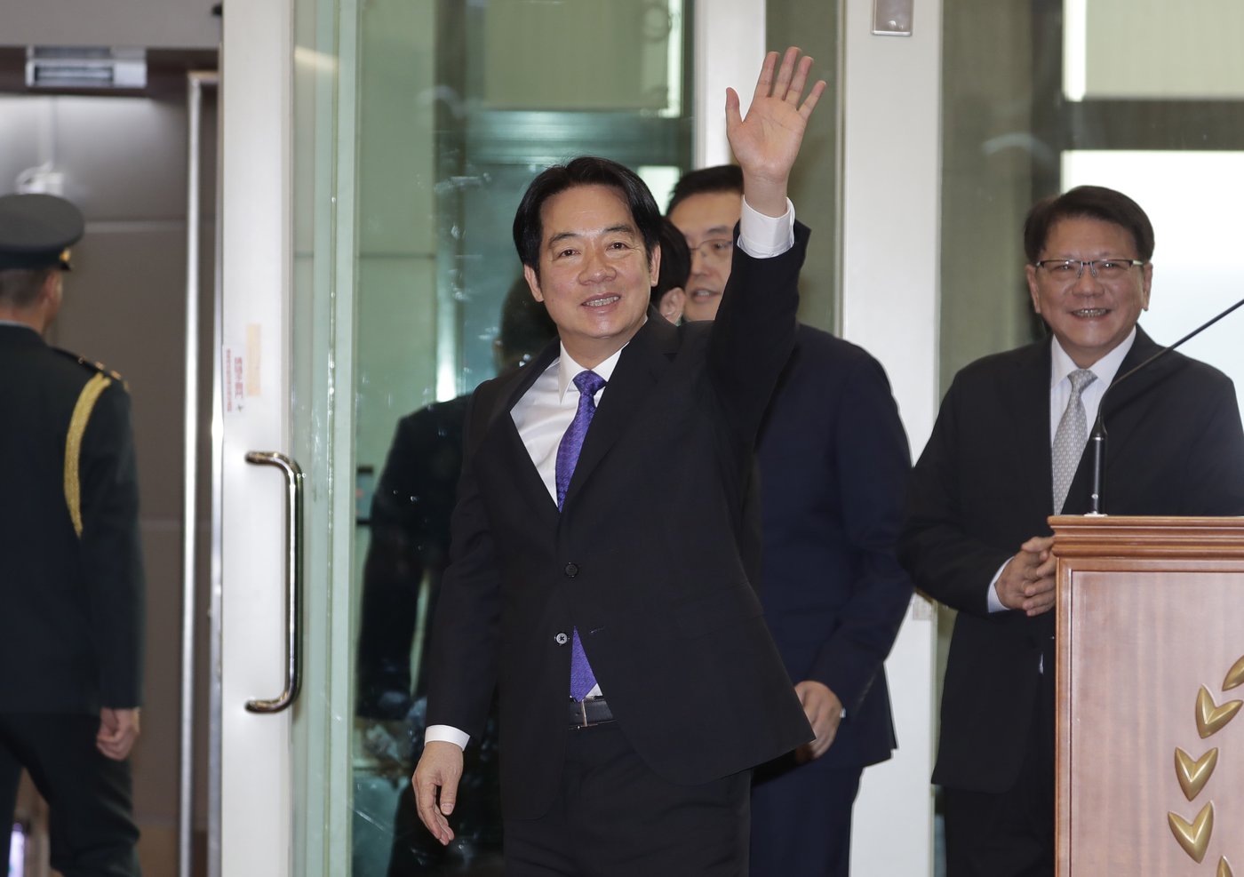 Taiwan's president arrives in Hawaii for a 2-day stop in the US as part of South Pacific visit | iNFOnews.ca