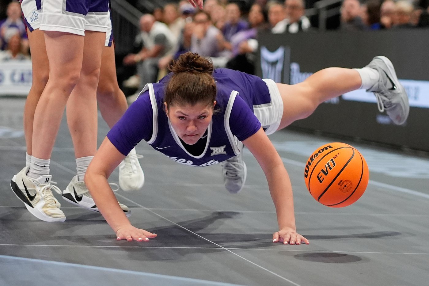 Cool as ice and maybe as slick: The Big 12's new glass floor gets mixed reviews at league tourney | iNFOnews.ca Cool as ice and maybe as slick: The Big 12's new glass floor gets mixed reviews at league tourney | iNFOnews.ca