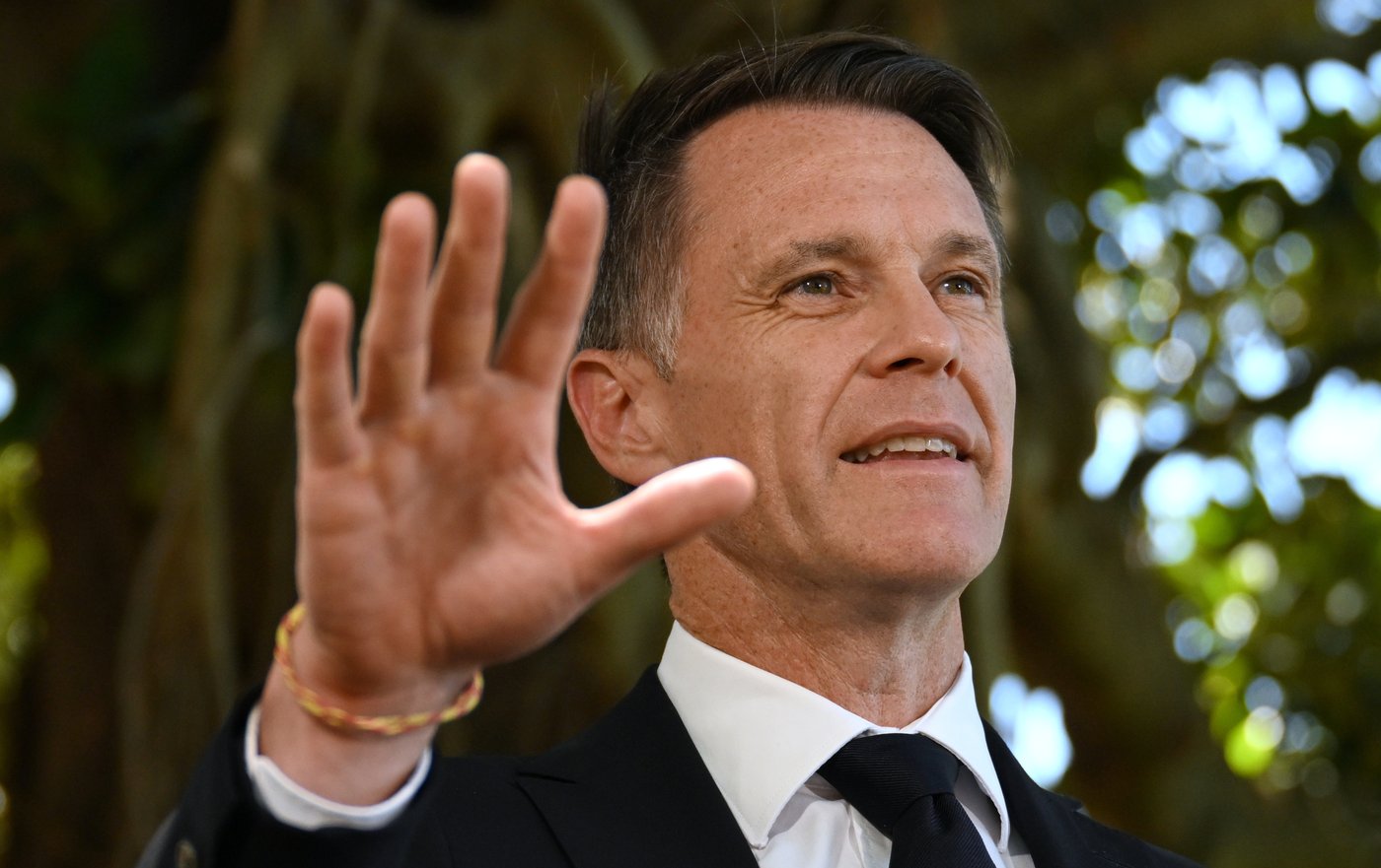 Bureaucratic mishap delayed gun license for accused Bondi Beach shooter in Australia | iNFOnews.ca