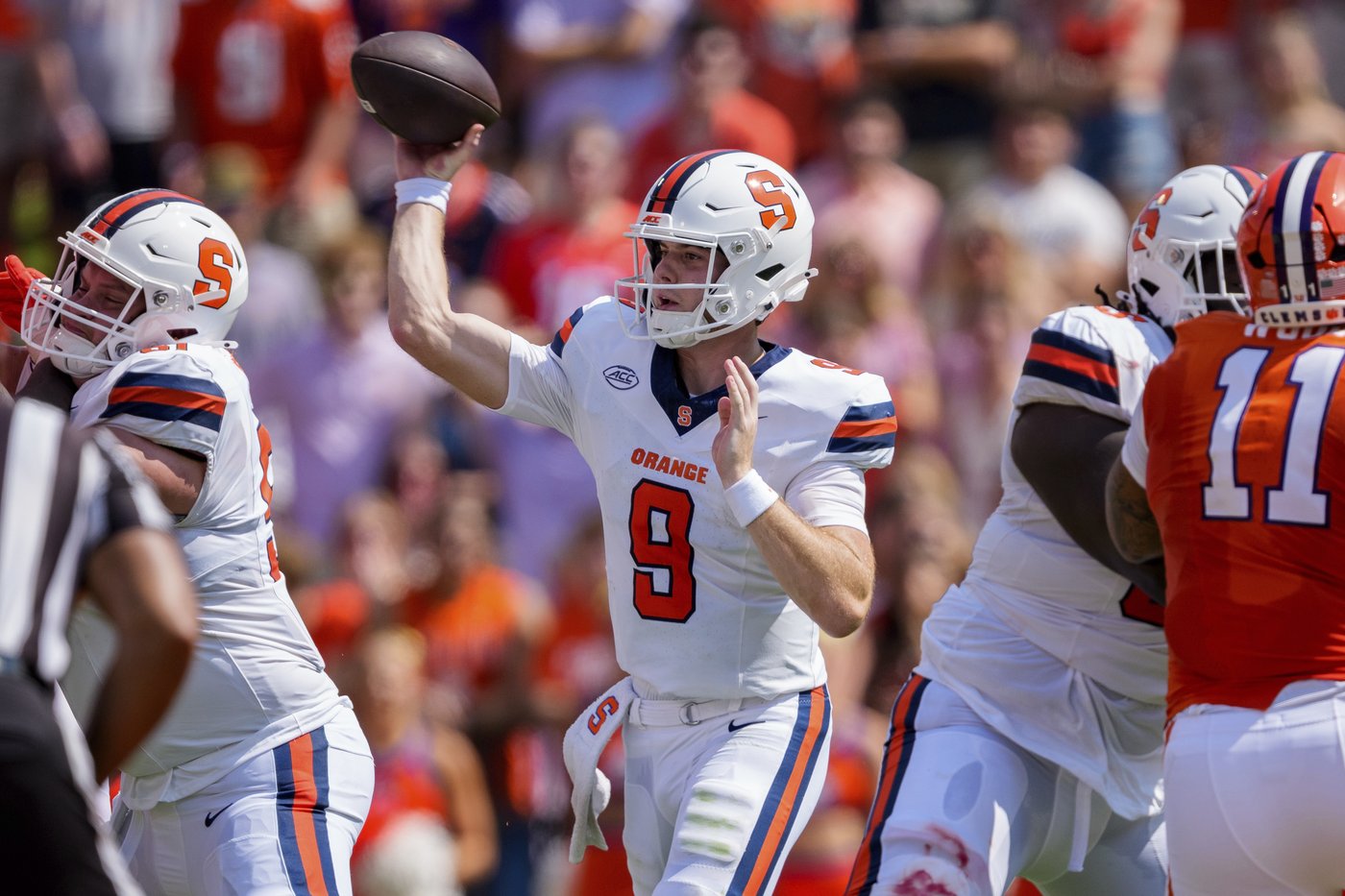 Syracuse QB Steve Angeli expected to miss time after suffering lower left leg injury | iNFOnews.ca