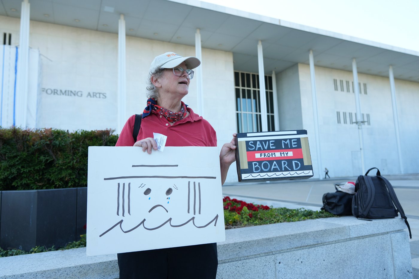 Kennedy Center will close for renovations after judge blocks returning Trump's name to building | iNFOnews.ca