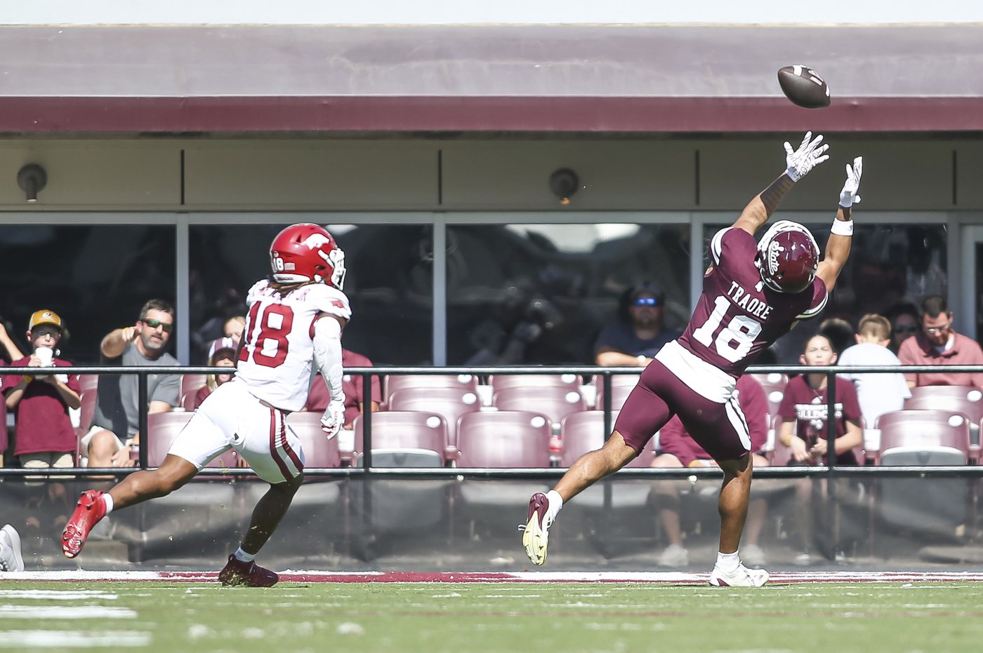 Taylen Green throws 5 TD passes, runs for 1 TD and Arkansas blows out Mississippi State 58-25 | iNFOnews.ca
