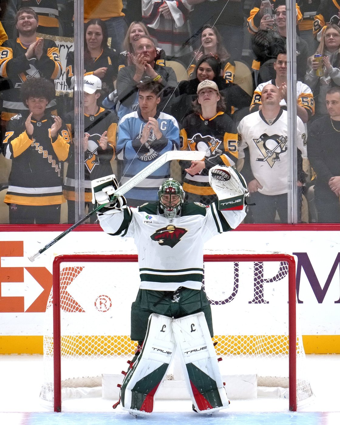 Marc-Andre Fleury stops 26 to lead Wild past Penguins 5-3 | iNFOnews.ca Marc-Andre Fleury stops 26 to lead Wild past Penguins 5-3 | iNFOnews.ca
