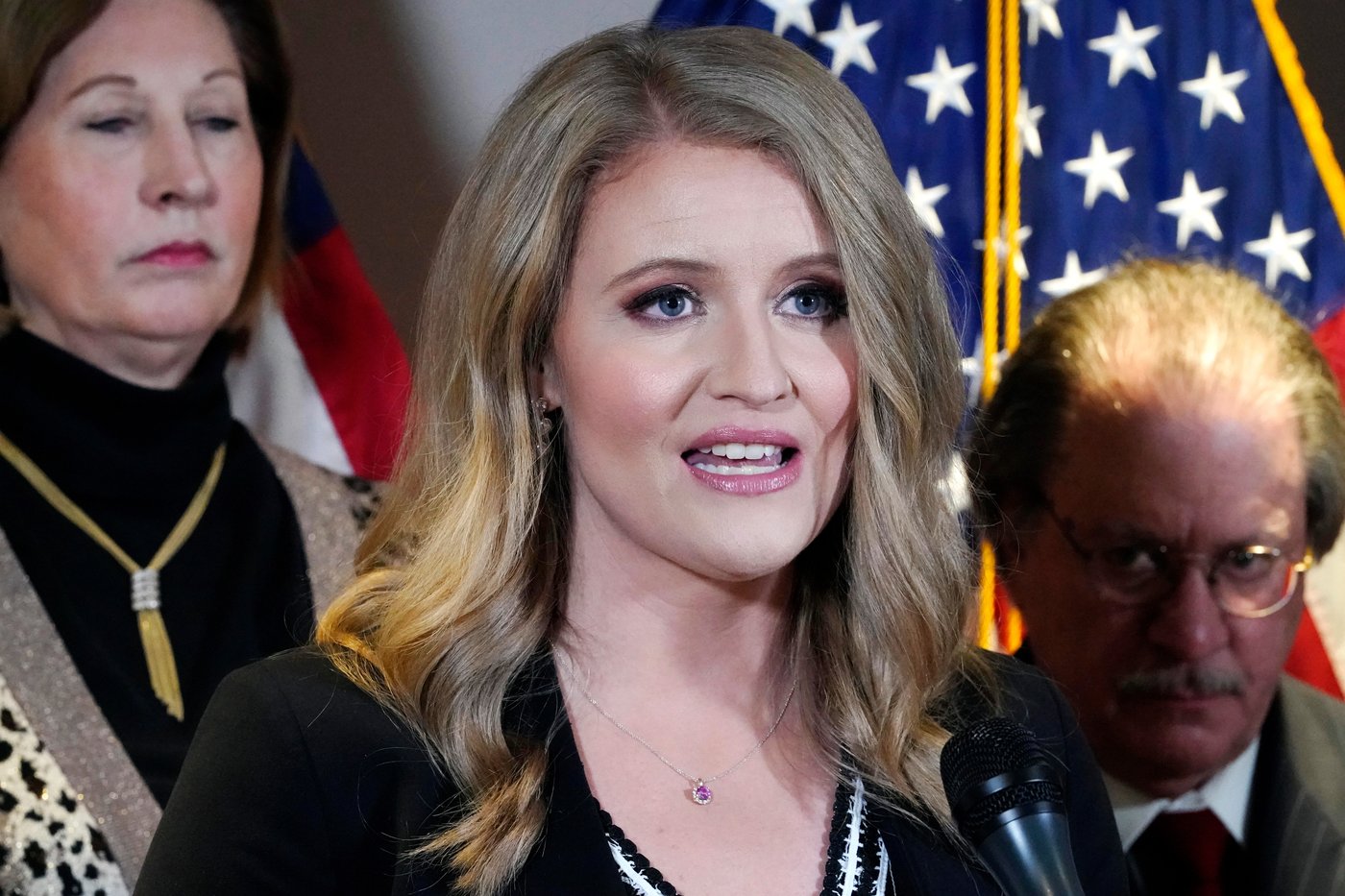A look at prominent people pardoned by Trump after they tried to overturn his 2020 election loss | iNFOnews.ca A look at prominent people pardoned by Trump after they tried to overturn his 2020 election loss | iNFOnews.ca