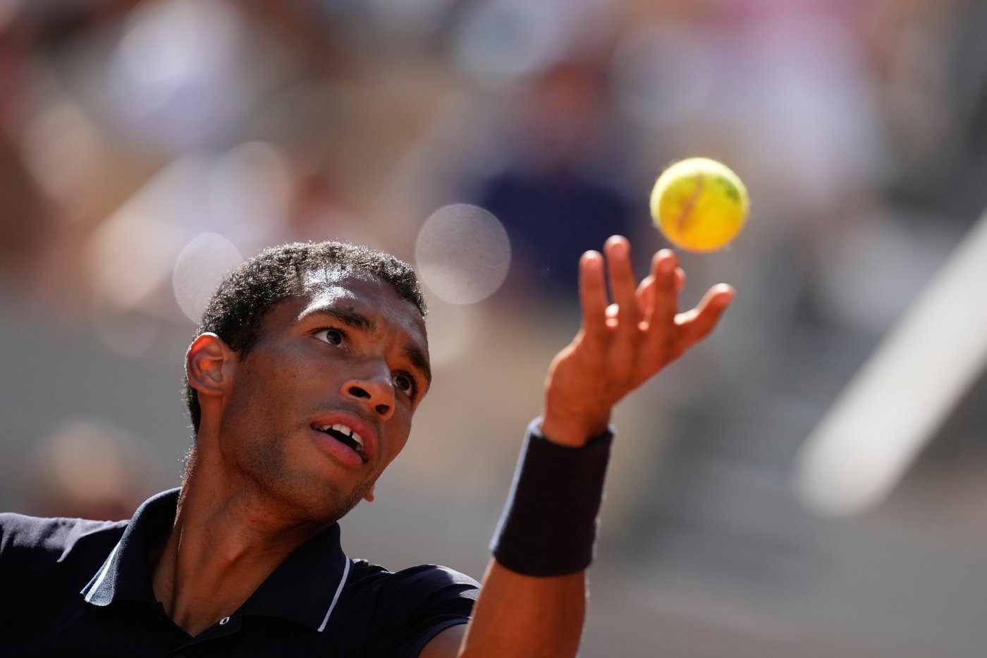 Canada's Auger-Aliassime into quarterfinals of wide-open men's French Open field | iNFOnews.ca