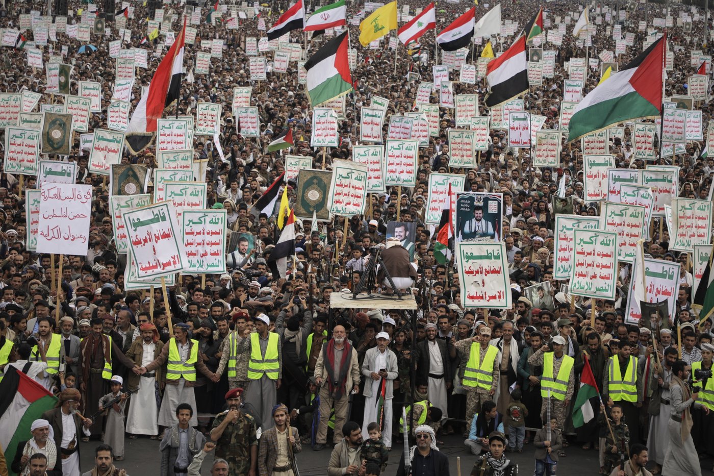 Trump warns Iran it will face 'consequences' of further attacks from Yemen's Houthi rebels | iNFOnews.ca