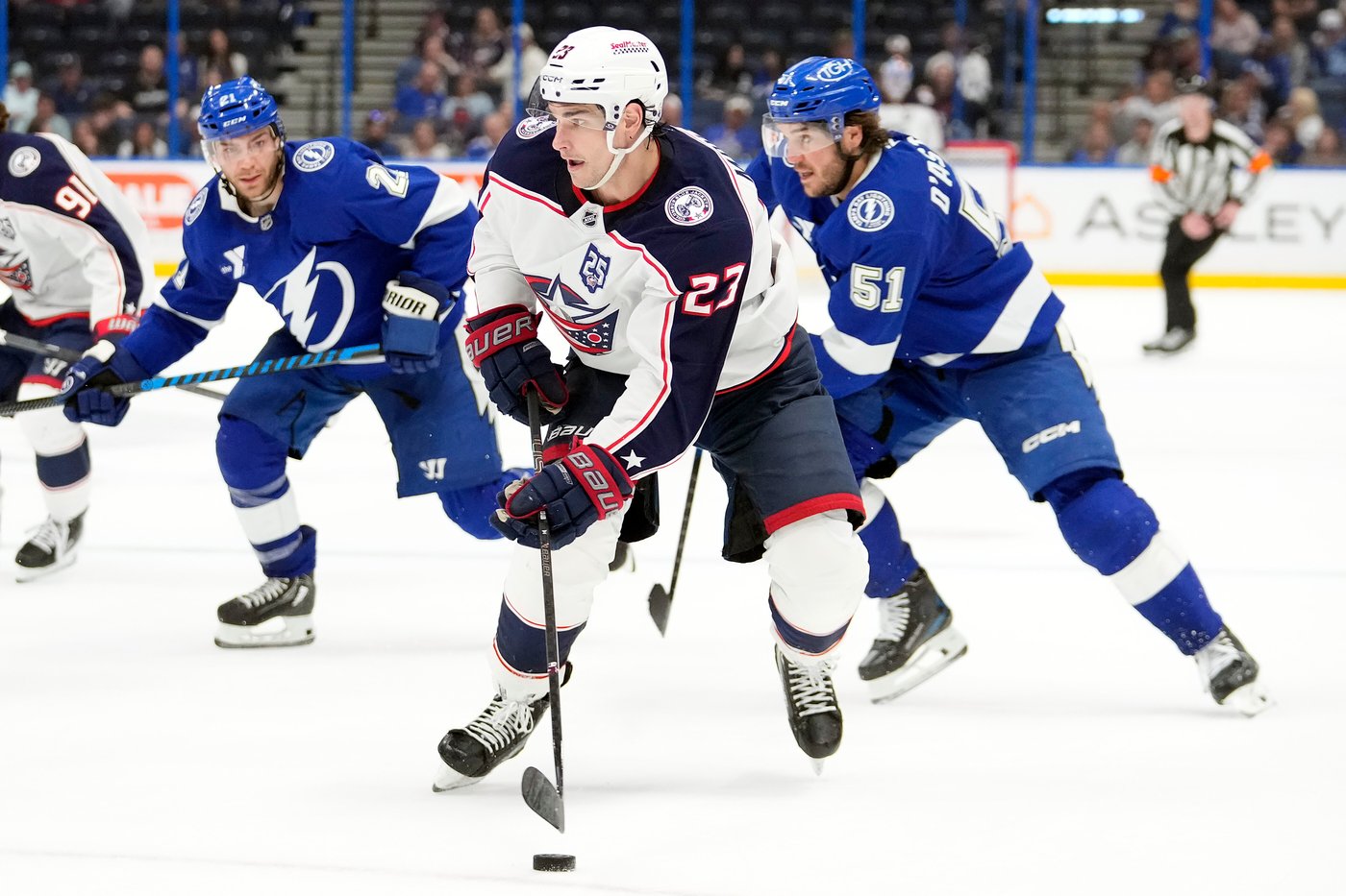 Conor Garland scores 2 to send Blue Jackets past Lightning, 5-2 | iNFOnews.ca