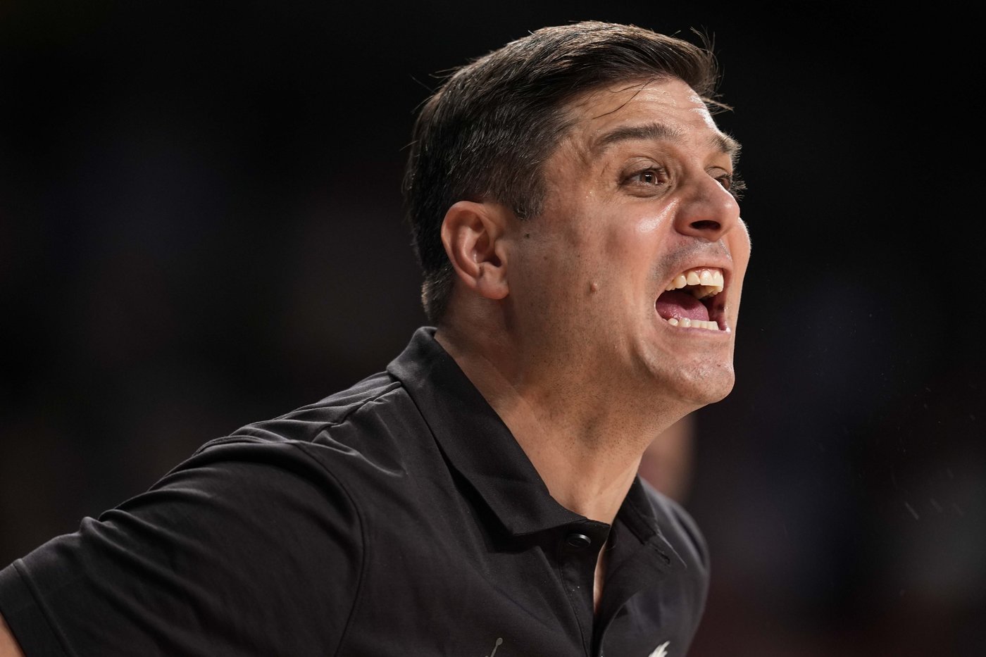 Mitchell leads No. 18 Cincinnati in rout of Georgia Tech 81-58 | iNFOnews.ca Mitchell leads No. 18 Cincinnati in rout of Georgia Tech 81-58 | iNFOnews.ca