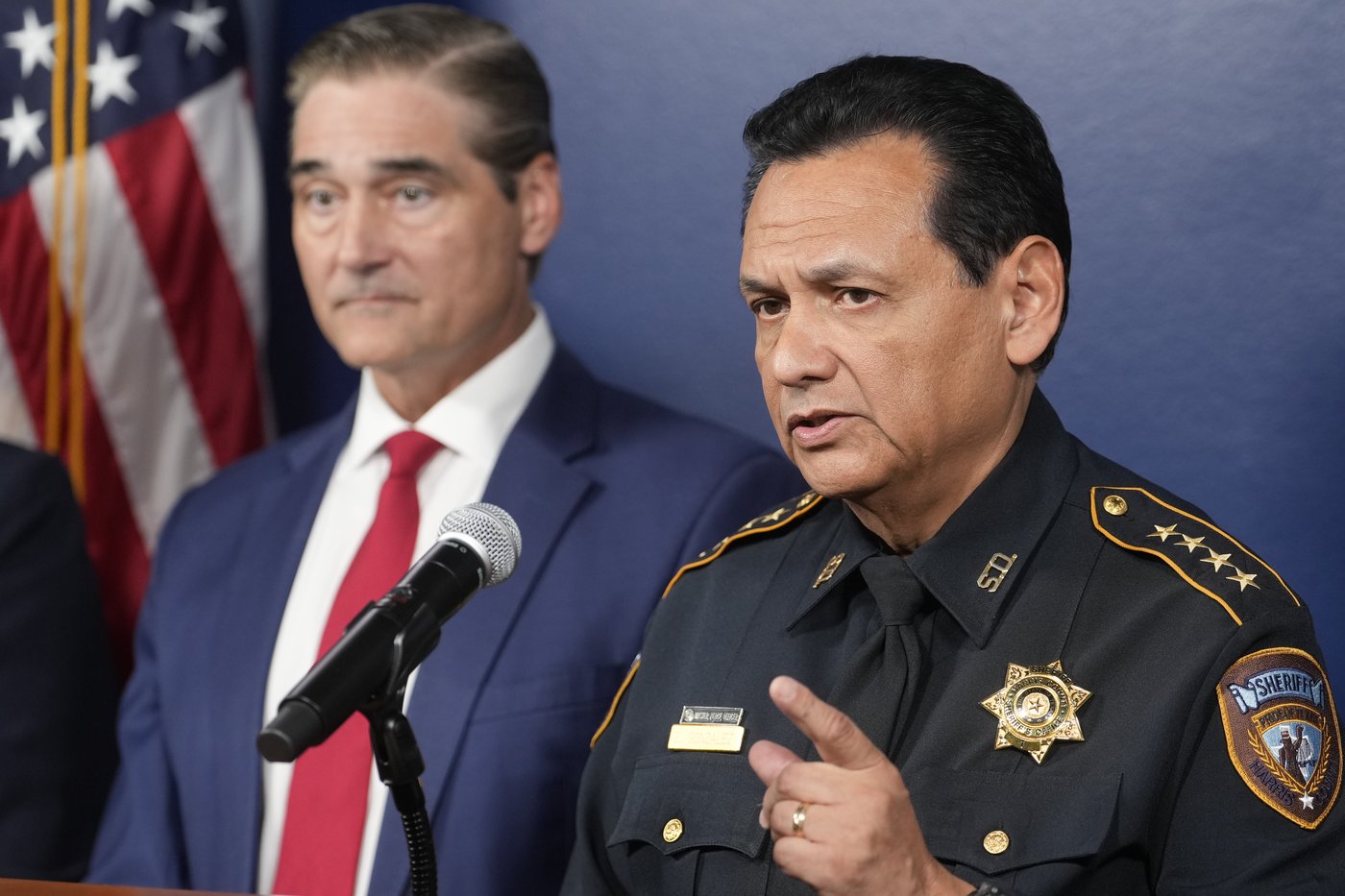 An ICE officer is charged with assault for striking a man with a car in Houston | iNFOnews.ca