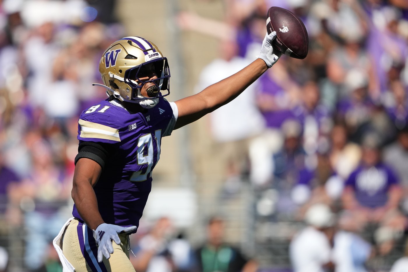 Washington offense overcomes early struggles in Apple Cup win | iNFOnews.ca