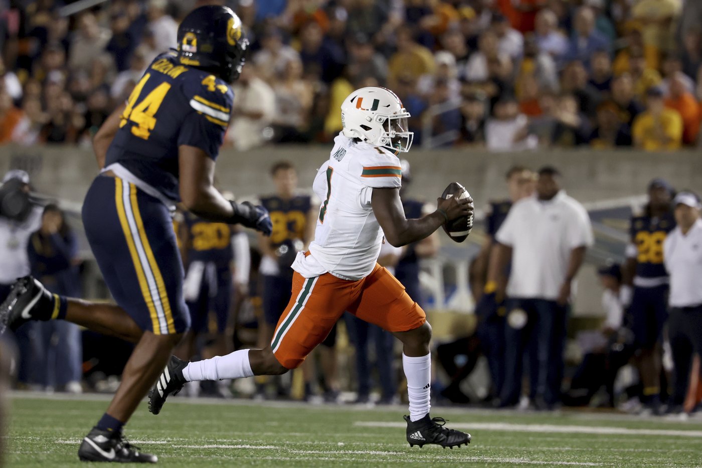 No. 8 Miami rallies from 25 points down to beat California 39-38 | iNFOnews.ca No. 8 Miami rallies from 25 points down to beat California 39-38 | iNFOnews.ca