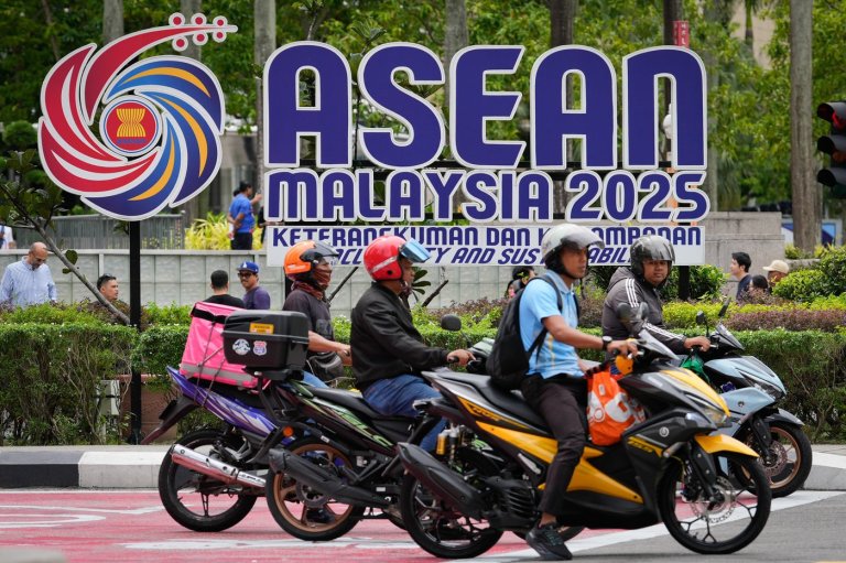 Trump’s Asia return and East Timor’s entry take spotlight in landmark ASEAN summit | iNFOnews.ca Trump’s Asia return and East Timor’s entry take spotlight in landmark ASEAN summit | iNFOnews.ca
