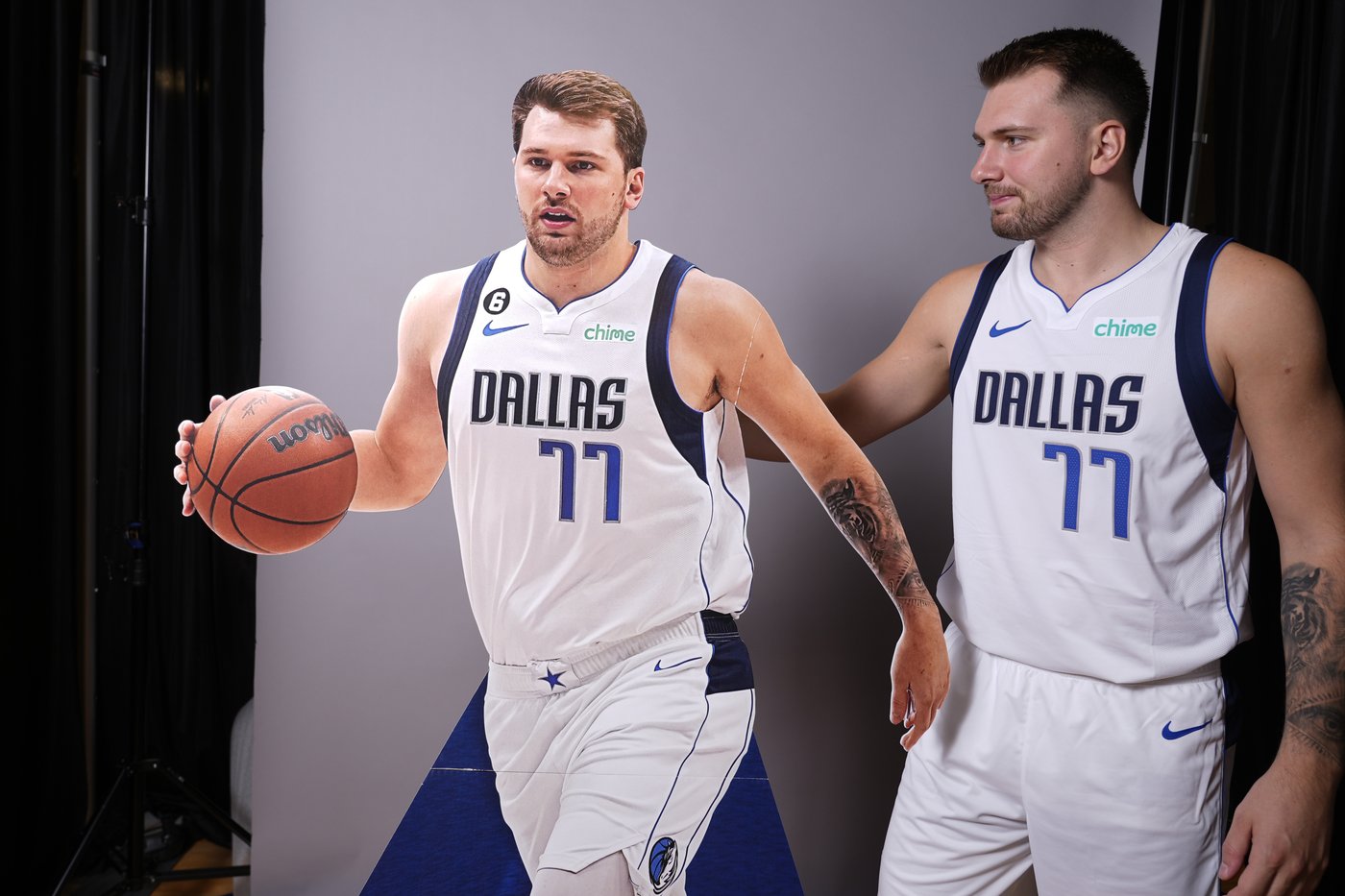 Luka Doncic and Kyrie Irving are talking Mavs title with Klay Thompson on board | iNFOnews.ca