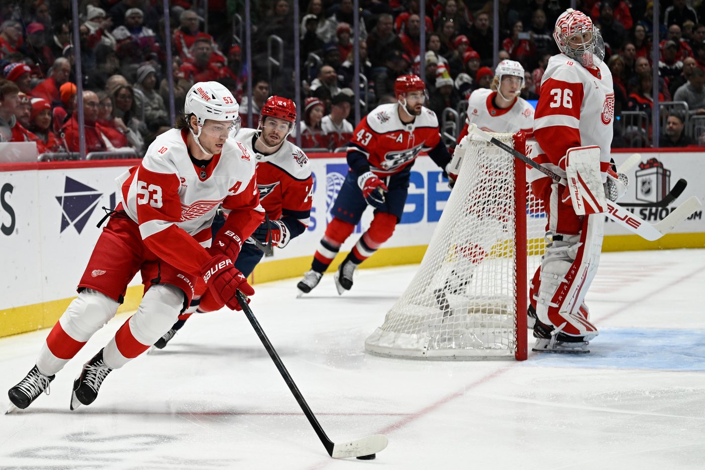 NHL roundup: Red Wings stay hot, roll past Capitals 5-2 to maintain Atlantic lead | iNFOnews.ca