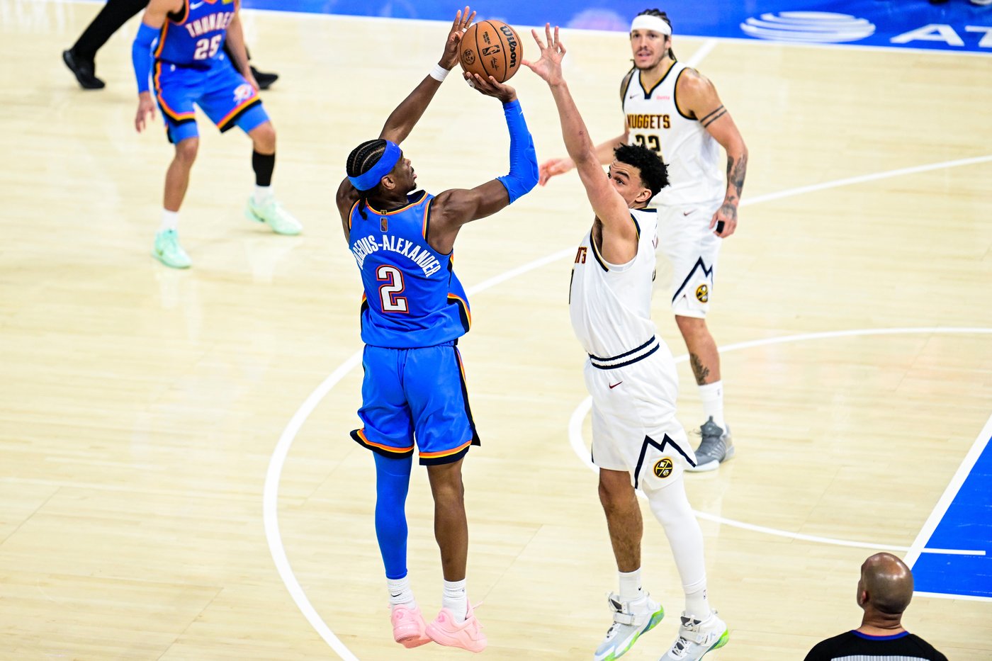 Inside the numbers: Shai Gilgeous-Alexander ties Wilt Chamberlain's 20-point streak record | iNFOnews.ca