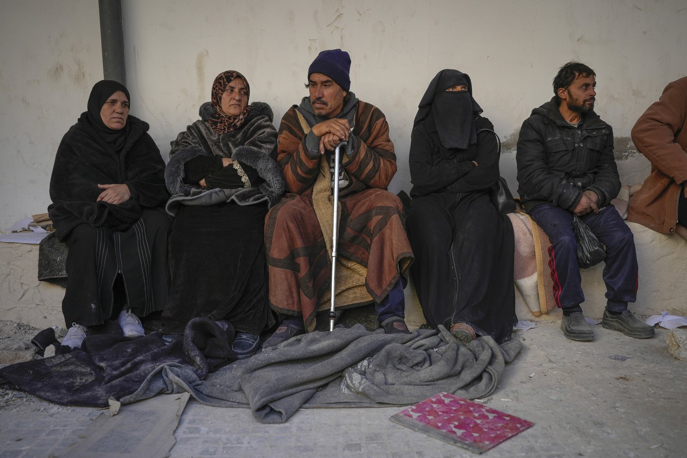 Thousands scour Syria's most horrific prison but find no sign of their loved ones | iNFOnews.ca