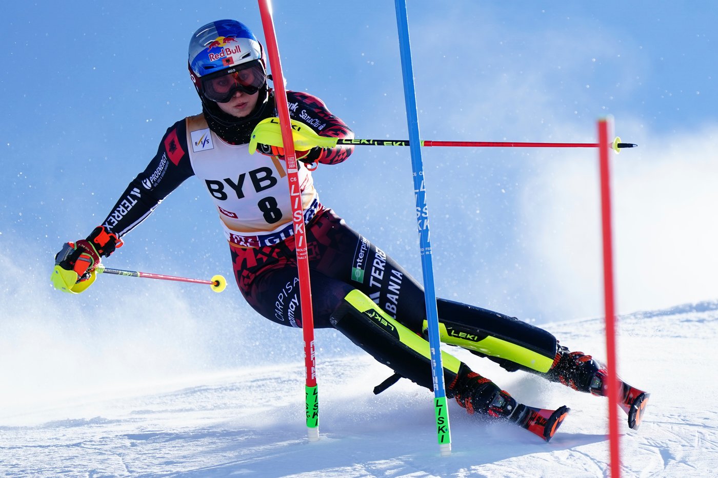 US ski star Shiffrin wins 2nd straight World Cup slalom of Olympic season | iNFOnews.ca