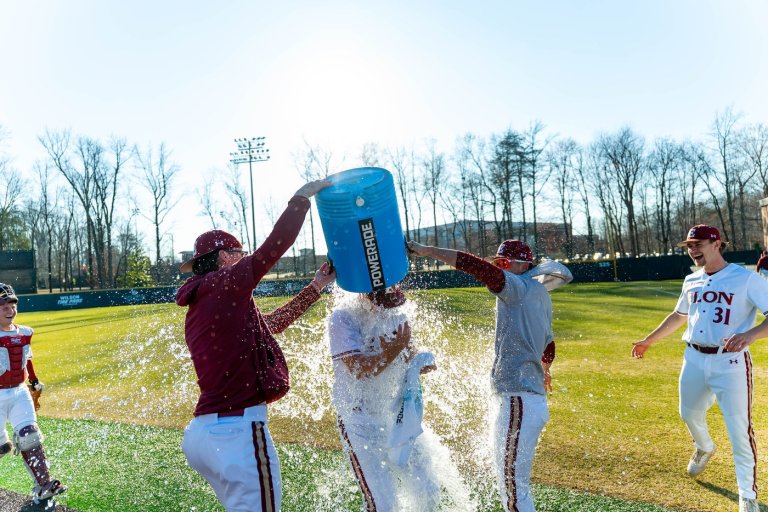 College baseball notebook: No-hitter after perfect game in softball makes one-of-a-kind day for Elon | iNFOnews.ca