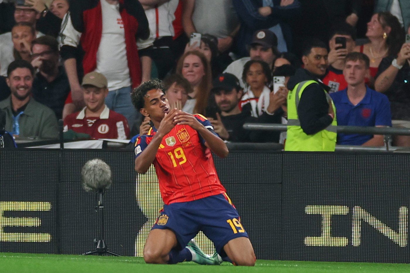Nations League: Yamal helps Spain extend unbeaten run in homecoming game. Gordon, Kane lead England | iNFOnews.ca Nations League: Yamal helps Spain extend unbeaten run in homecoming game. Gordon, Kane lead England | iNFOnews.ca